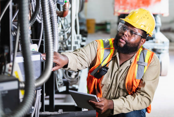 Best Circuit Breaker Repair  in Earlham, IA